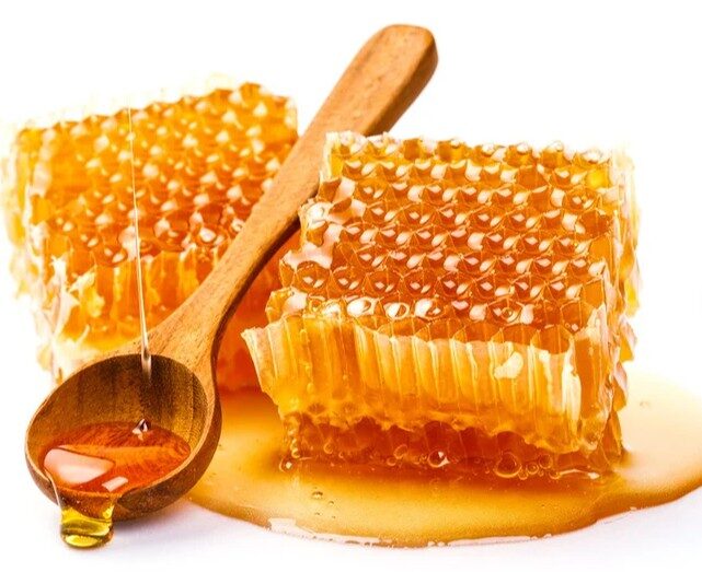 I benefici del miele per la salute: un superfood naturale dalla Basilicata  - miele in favo LBDM - 